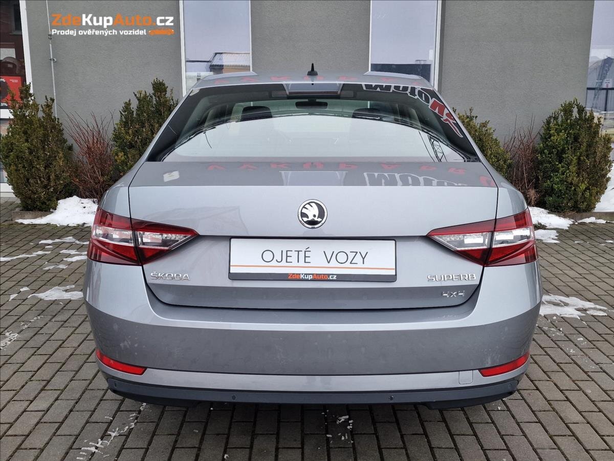 Škoda Superb Liftback 2,0 l 140 kw