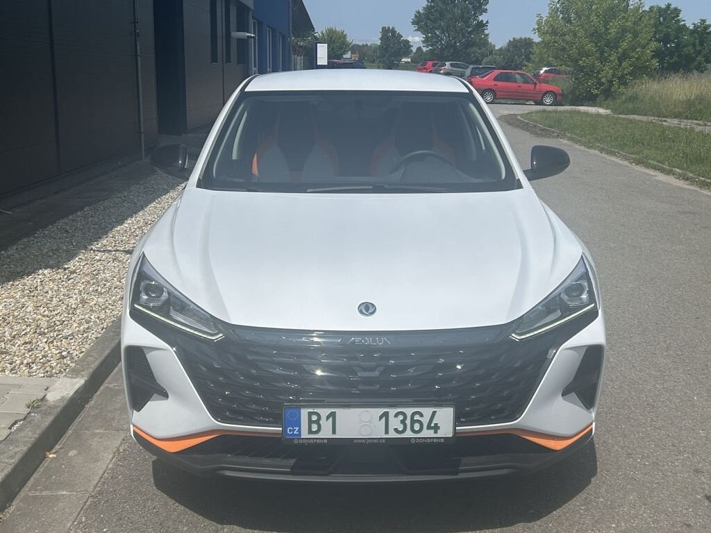 Dongfeng Ostatní Sedan 1,5 l 86 kw