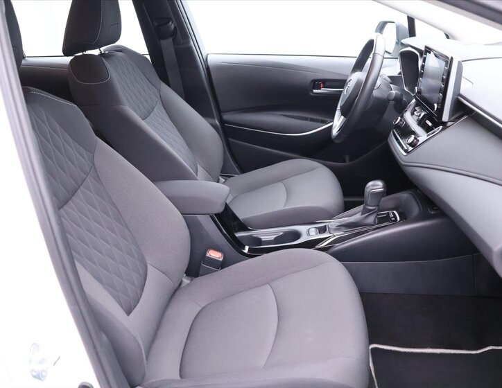 Toyota Corolla Sedan / Limuzína 1,8 l 90 kw