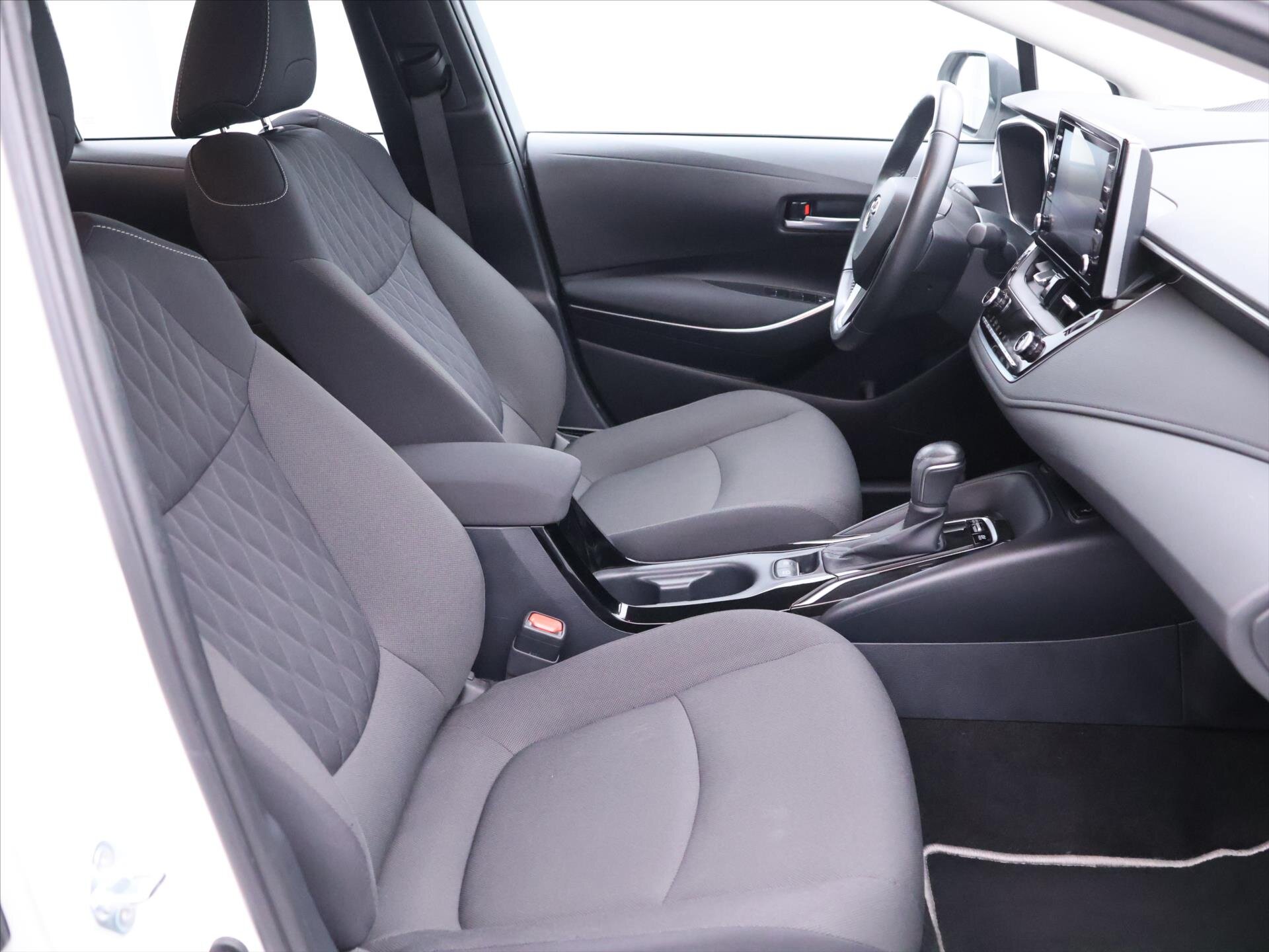 Toyota Corolla Sedan / Limuzína 1,8 l 90 kw