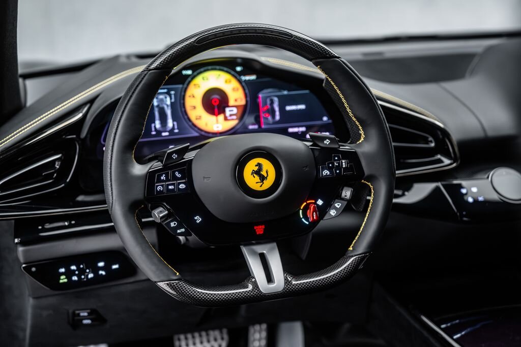 Ferrari Ostatní SUV / Terénní 6,5 l 529 kw