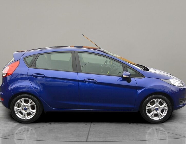 Ford Fiesta Hatchback 998,0 74 kw