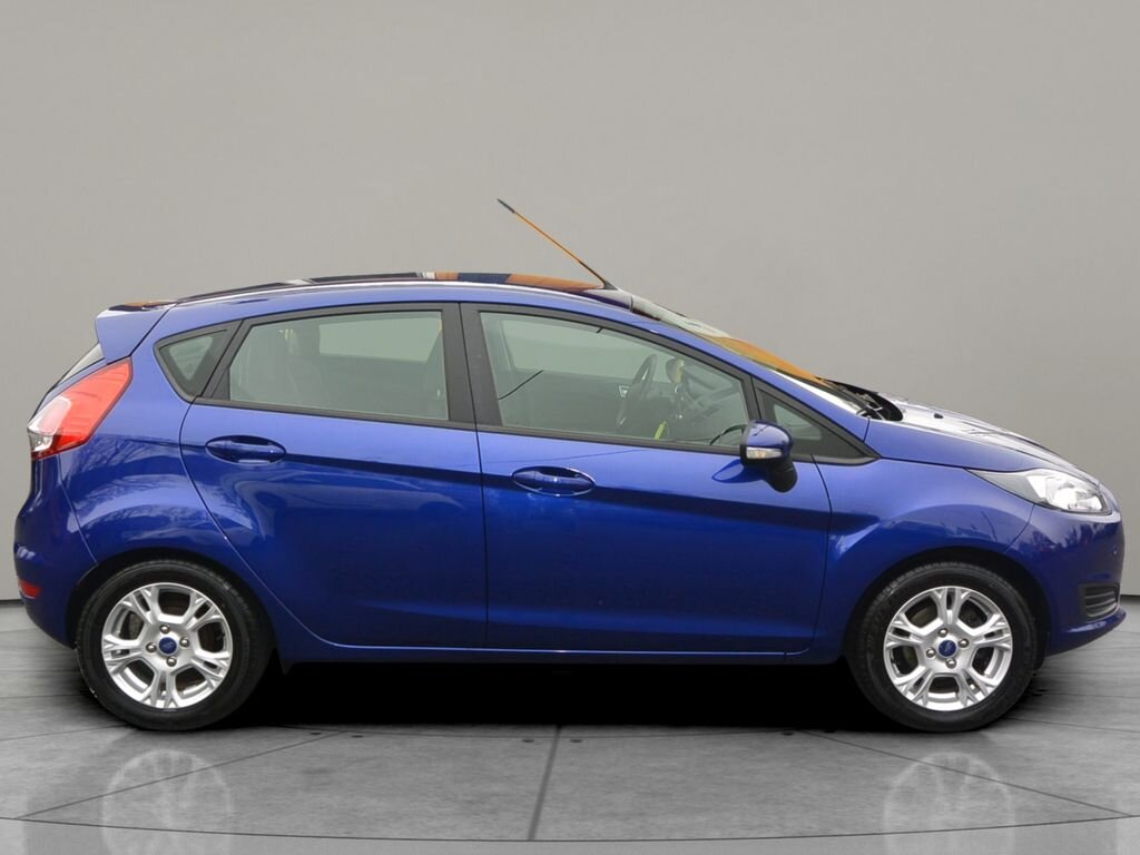 Ford Fiesta Hatchback 998,0 74 kw