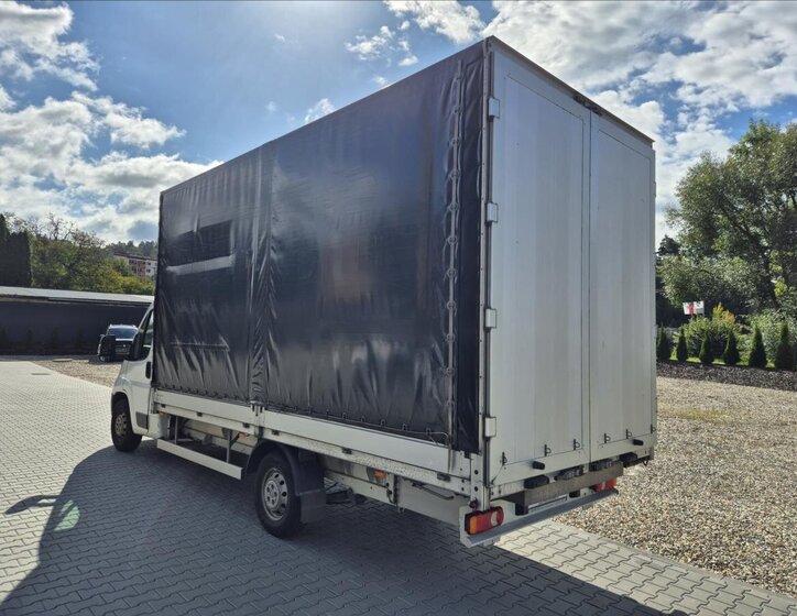 Peugeot Boxer Skříň 2,2 l 121 kw