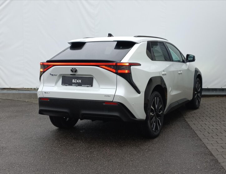 Toyota bZ4X SUV / Terénní 0,0 255 kw