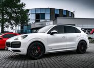 Porsche Cayenne SUV 4,0 l 338 kw