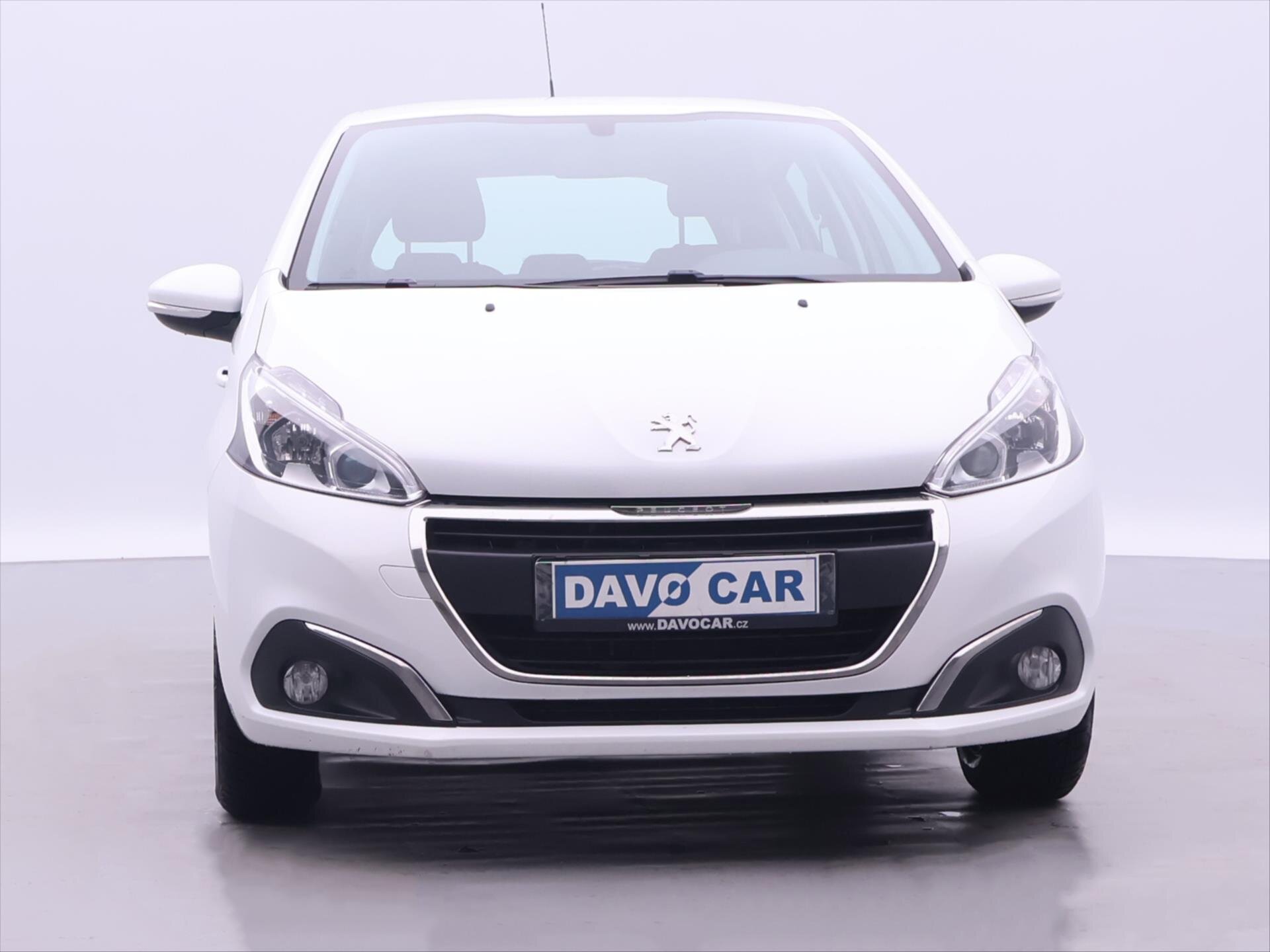 Peugeot 208 Hatchback 1,2 l 60 kw
