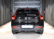 Volvo XC40 SUV / Terénní 2,0 l 120 kw