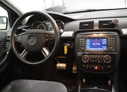 Mercedes-Benz Třídy R SUV 5,0 l 225 kw