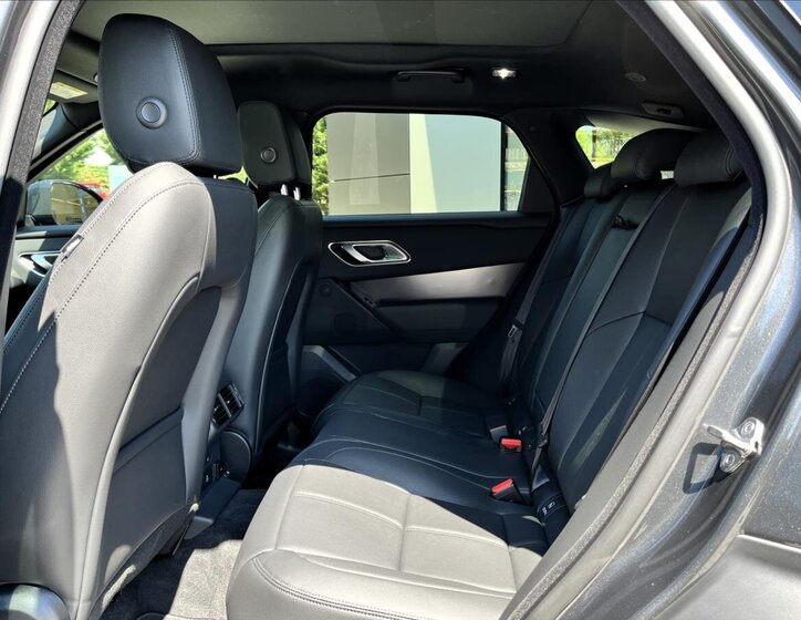 Land Rover Range Rover Velar SUV 2,0 l 150 kw