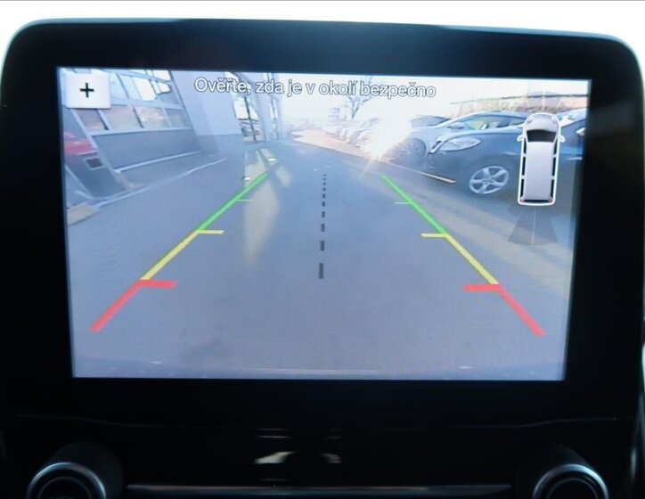 Ford Tourneo Custom MPV 2,0 l 96 kw