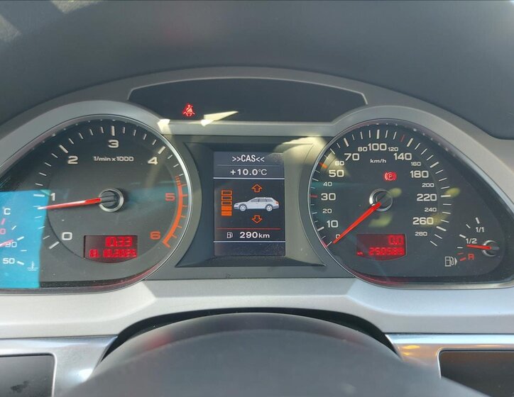 Audi A6 Allroad Kombi 3,0 l 176 kw