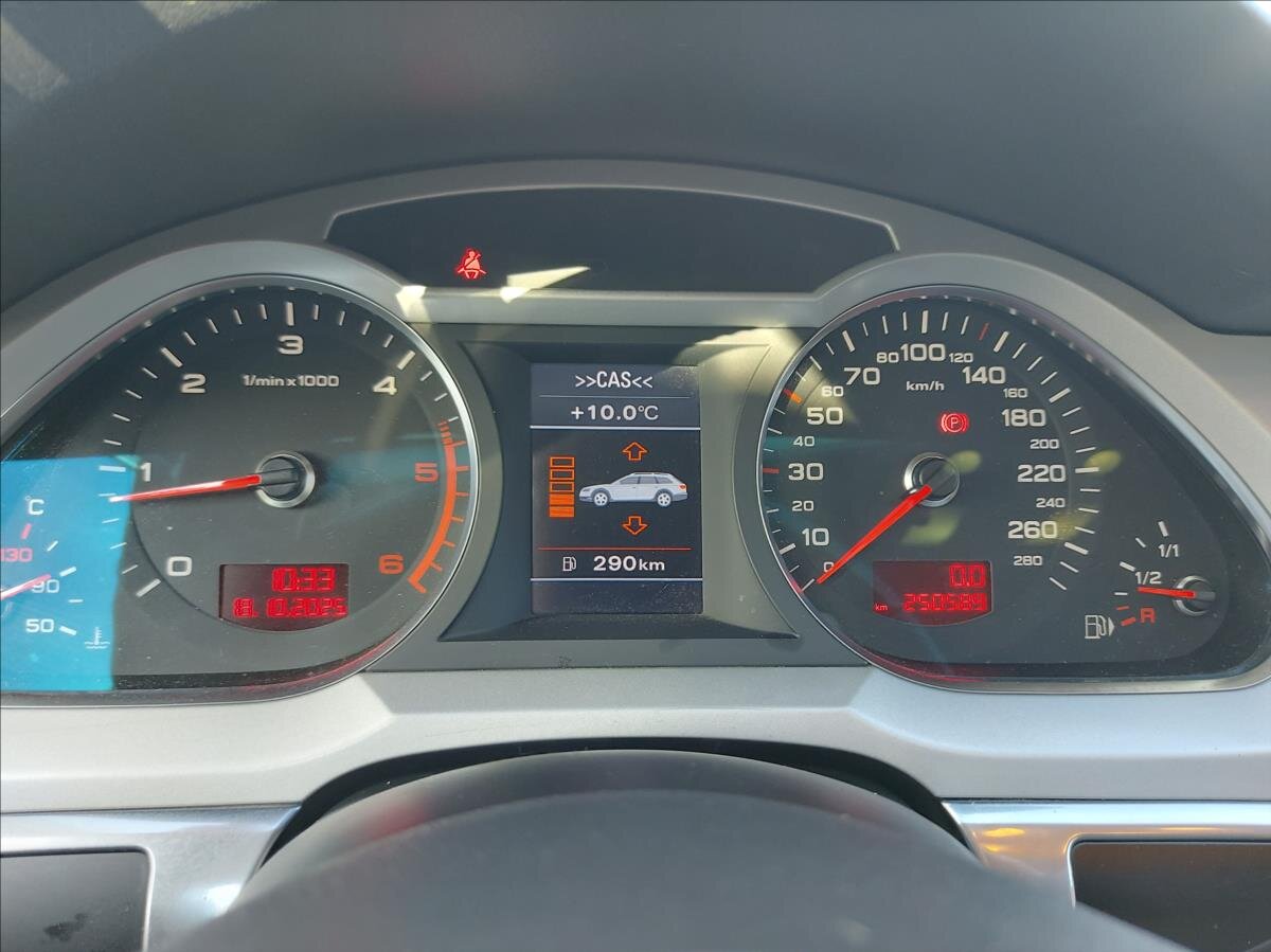 Audi A6 Allroad Kombi 3,0 l 176 kw