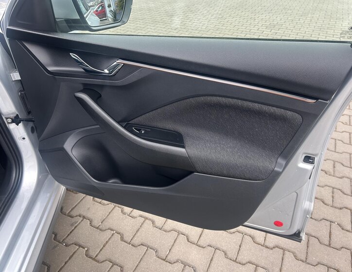 Škoda Kamiq Hatchback 999,0 85 kw