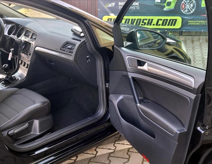 Volkswagen Golf Hatchback 1,2 l 63 kw