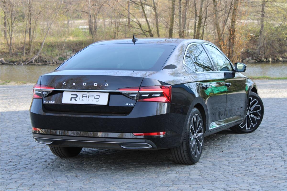 Škoda Superb Sedan / Limuzína 2,0 l 147 kw