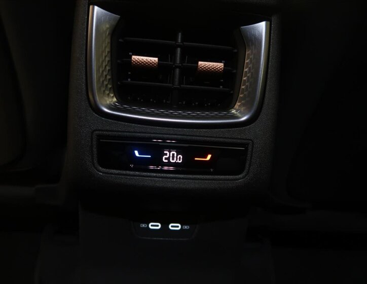 Cupra Terramar SUV / Terénní 2,0 l 195 kw