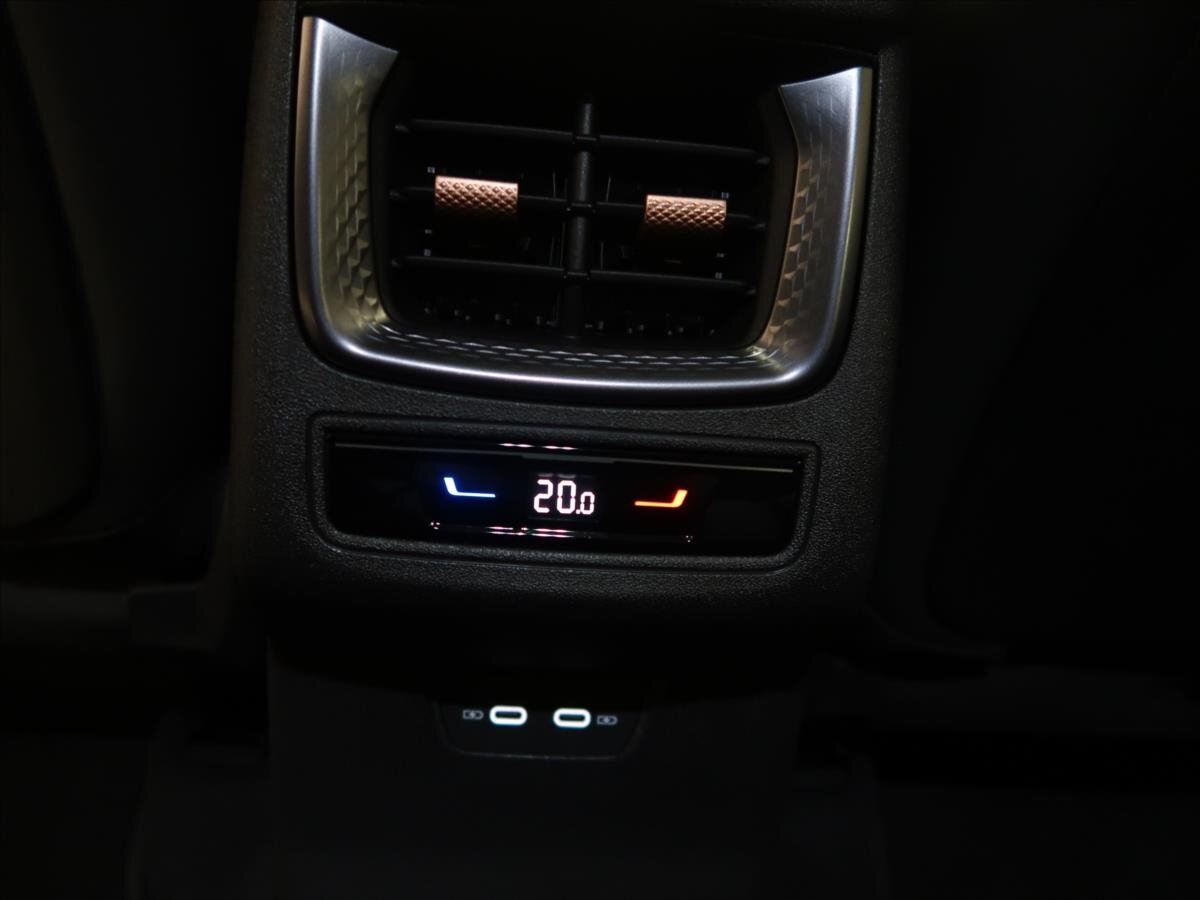 Cupra Terramar SUV / Terénní 2,0 l 195 kw