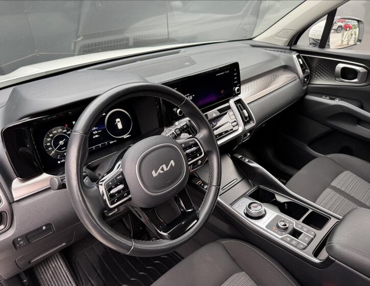 KIA Sorento 9