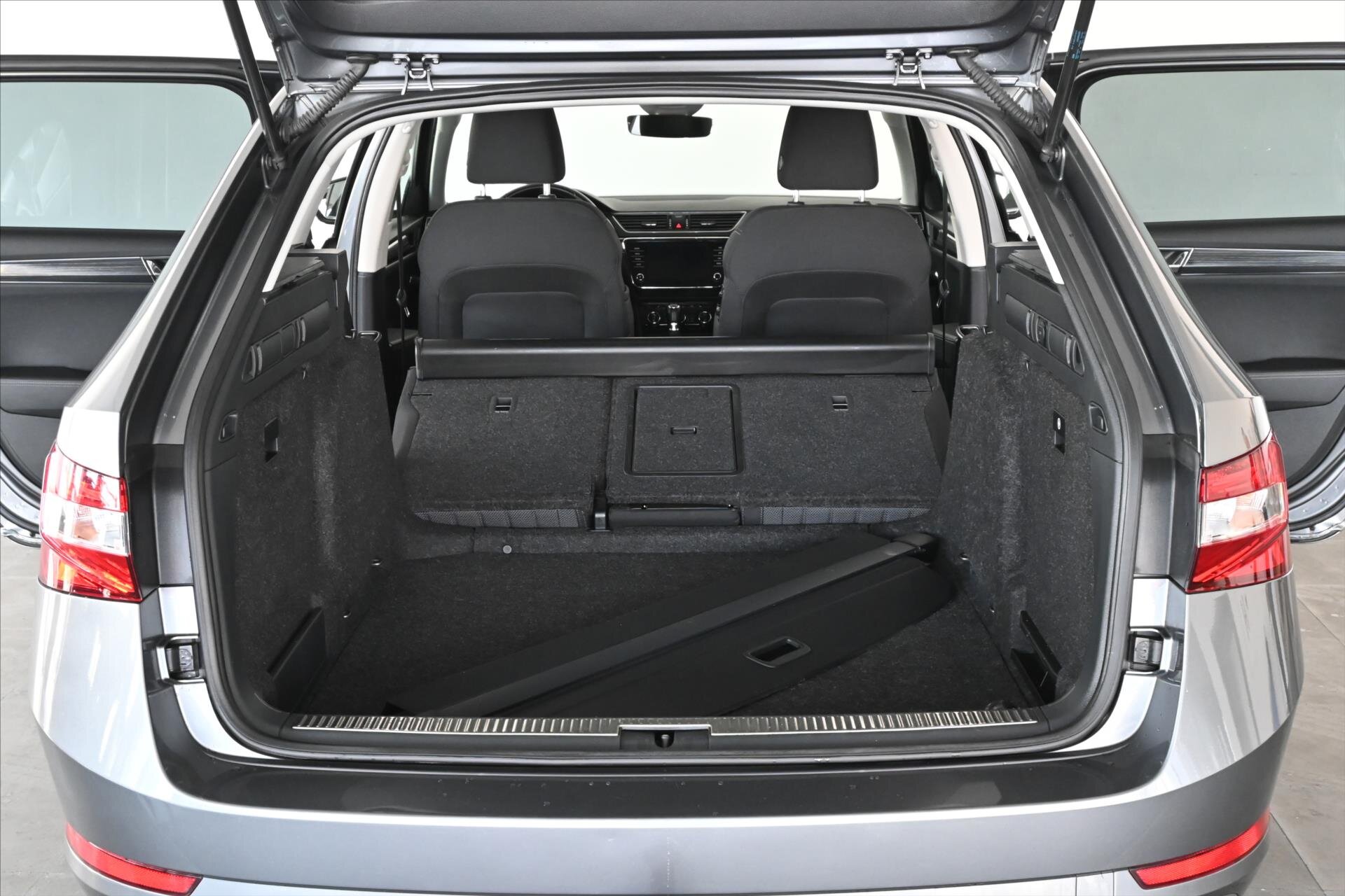 Škoda Superb Kombi 2,0 l 110 kw