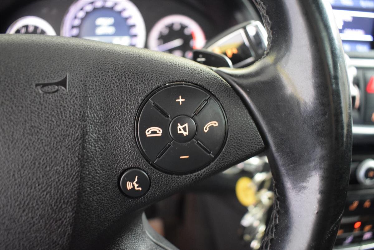 Mercedes-Benz Třídy E Sedan / Limuzína 3,0 l 170 kw