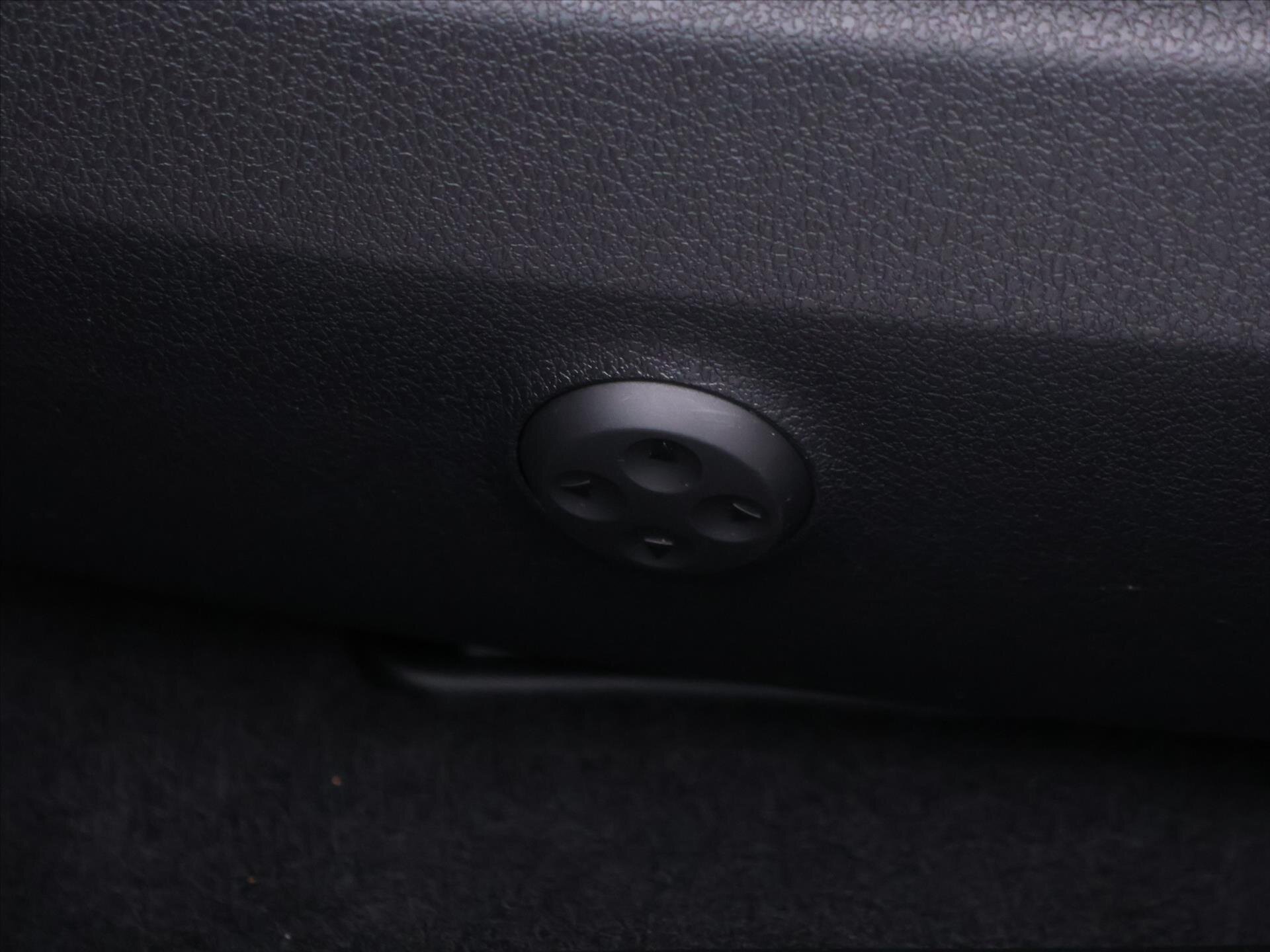 Mercedes-Benz Třídy C Kombi 2,0 l 147 kw