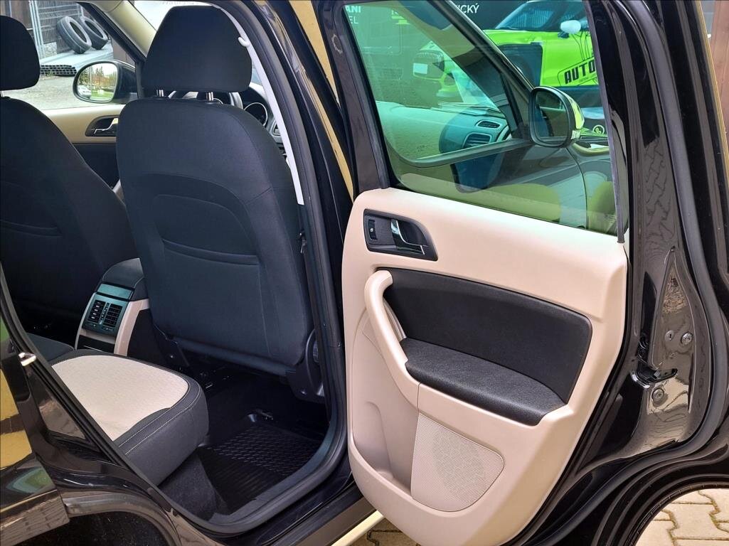 Škoda Yeti SUV / Terénní 1,8 l 118 kw