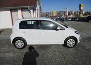 Volkswagen up! 5
