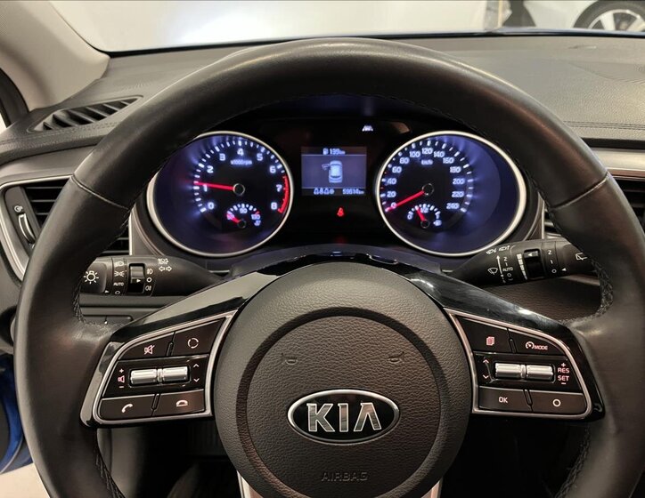 KIA Ceed 10