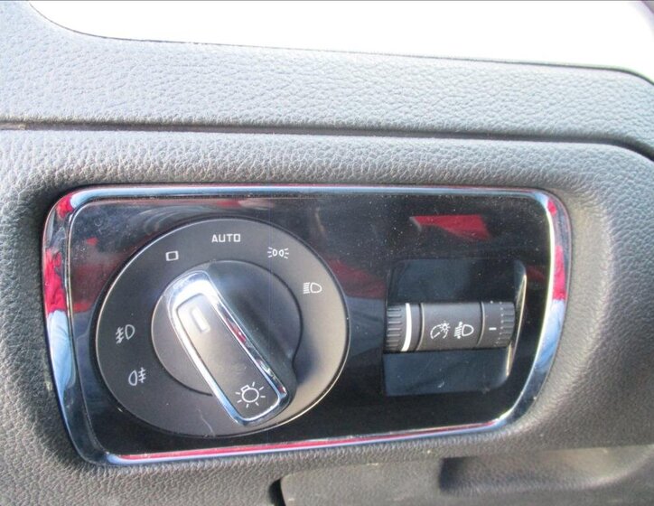 Škoda Superb Kombi 1,6 l 77 kw