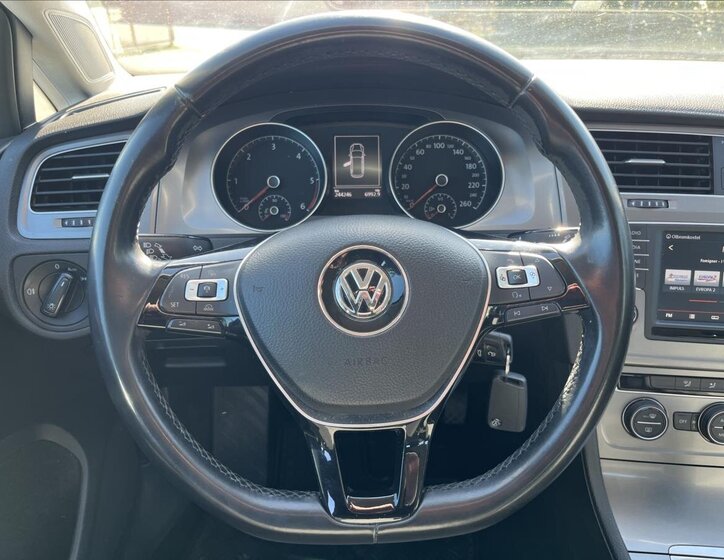 Volkswagen Golf Kombi 1,6 l 81 kw