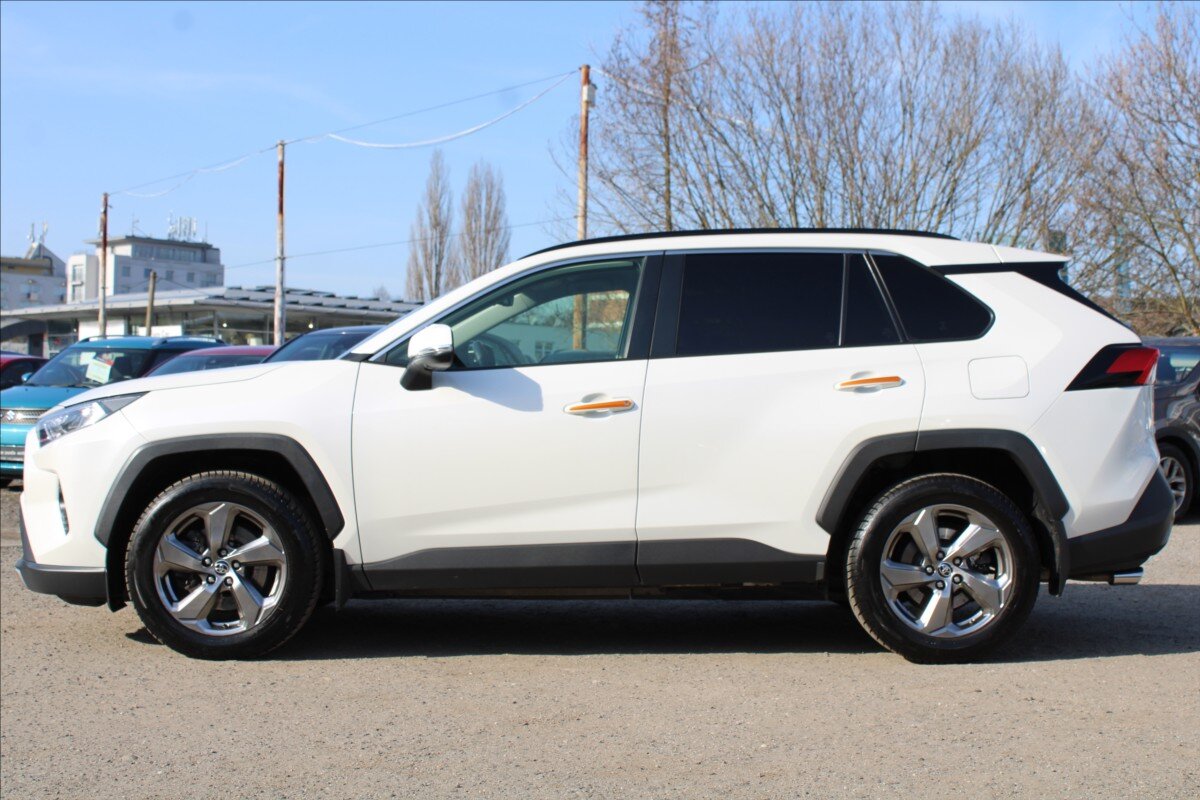 Toyota RAV4 SUV 2,0 l 129 kw
