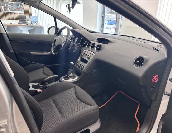 Peugeot 308 Kombi 1,6 l 88 kw