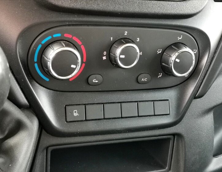 Iveco Daily Valník 3,0 l 132 kw