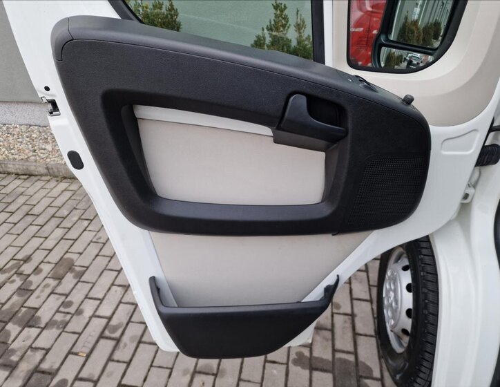 Peugeot Boxer Skříň 2,0 l 96 kw