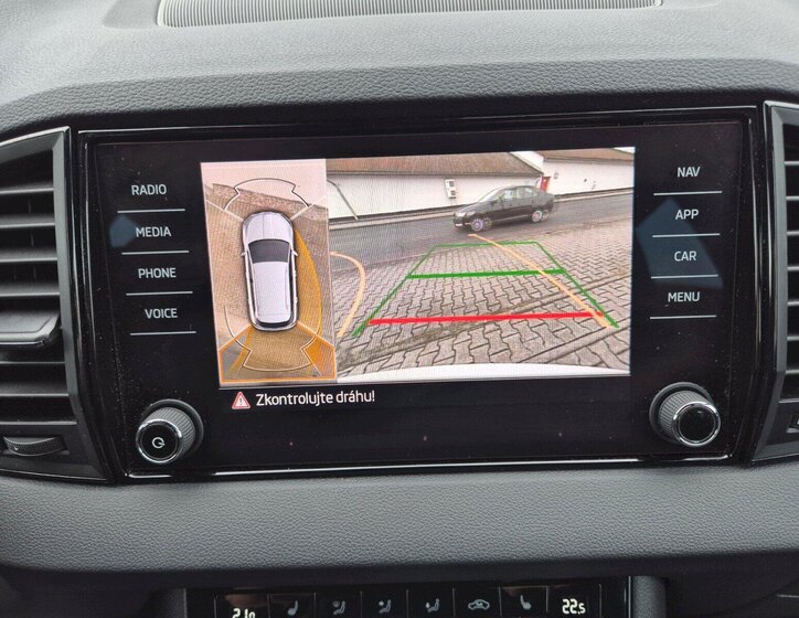 Škoda Karoq SUV / Terénní 1,5 l 110 kw