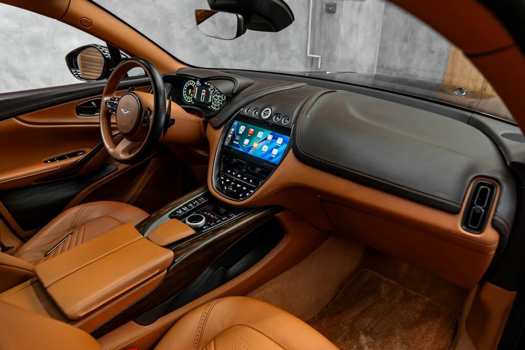 Aston Martin Ostatní SUV 4,0 l 405 kw