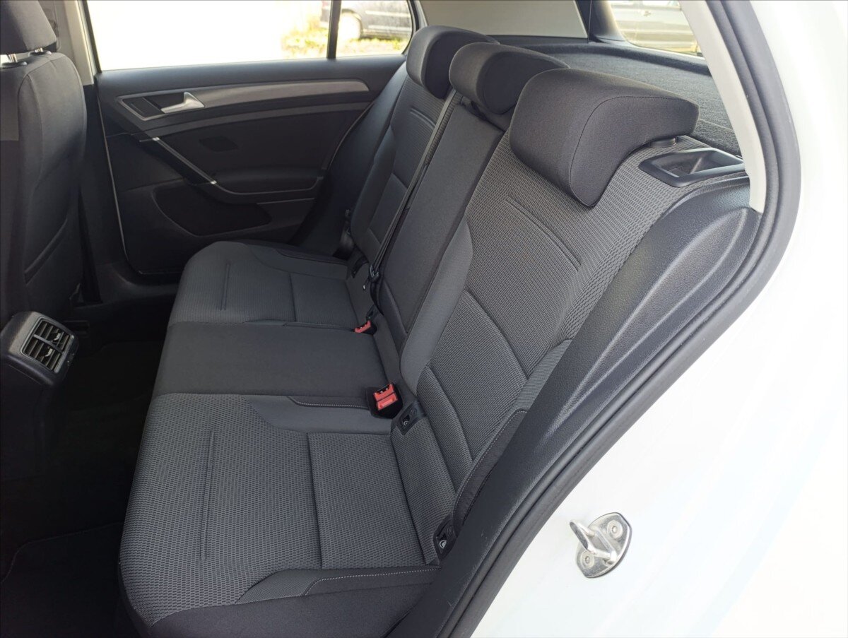 Volkswagen Golf Hatchback 1,5 l 96 kw