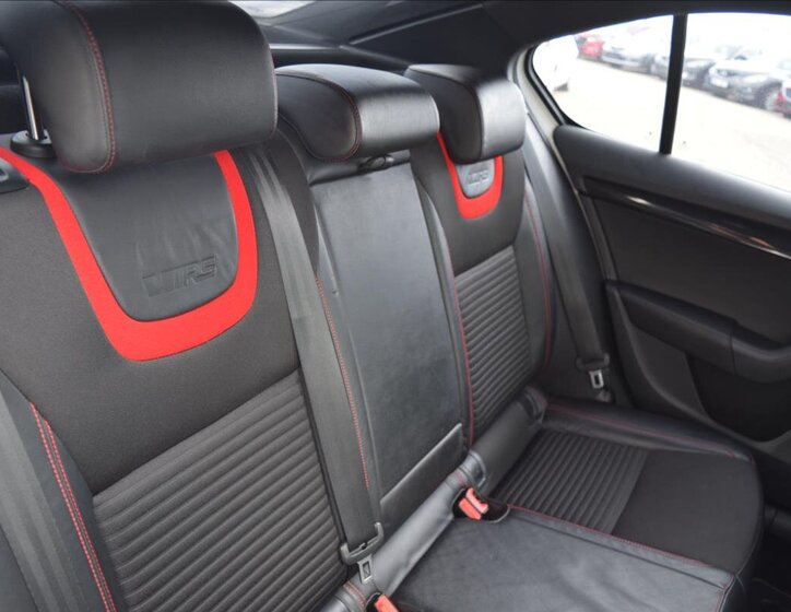 Škoda Octavia Sedan / Limuzína 2,0 l 135 kw