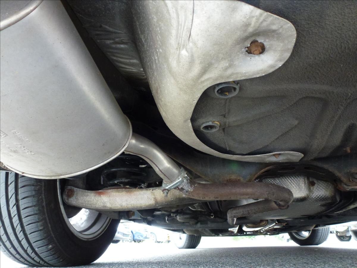 Opel Vectra Sedan / Limuzína 1,8 l 90 kw