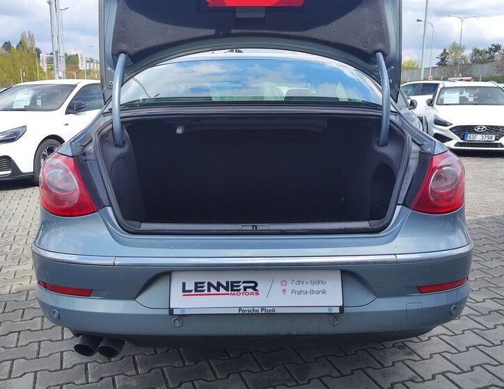 Volkswagen Passat CC Sedan / Limuzína 2,0 l 103 kw