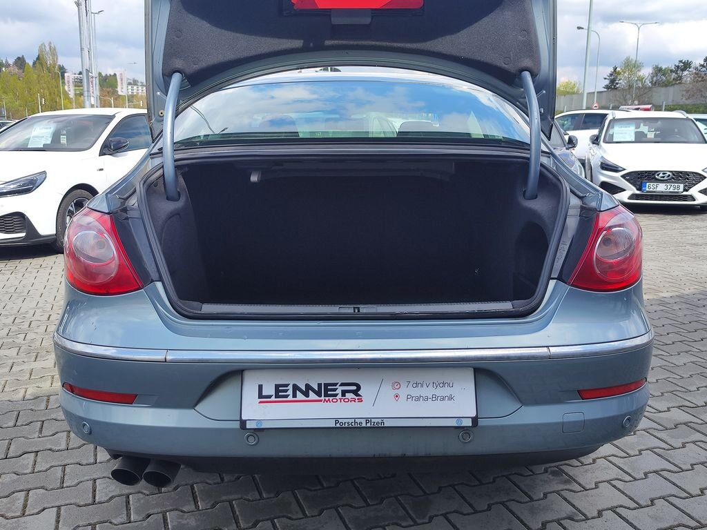 Volkswagen Passat CC Sedan / Limuzína 2,0 l 103 kw