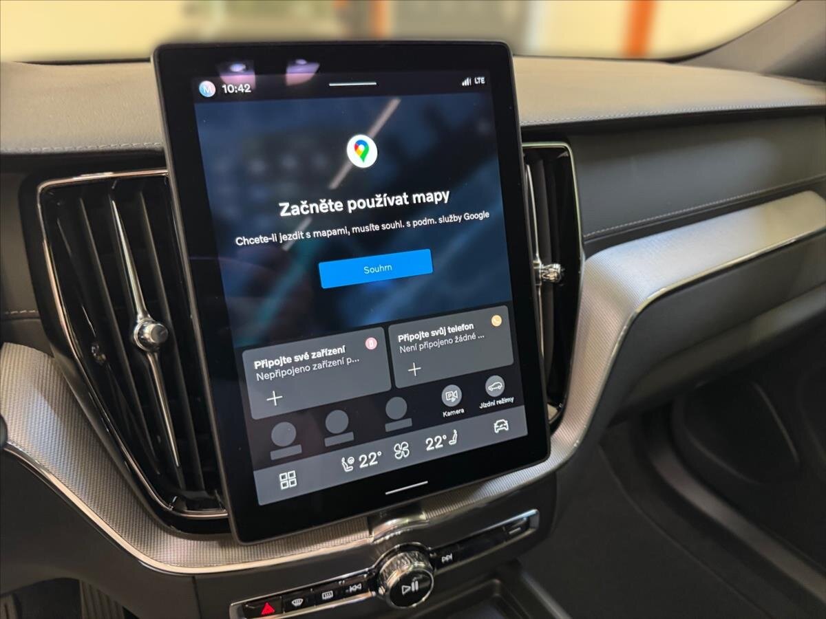 Volvo XC60 SUV / Terénní 2,0 l 228 kw