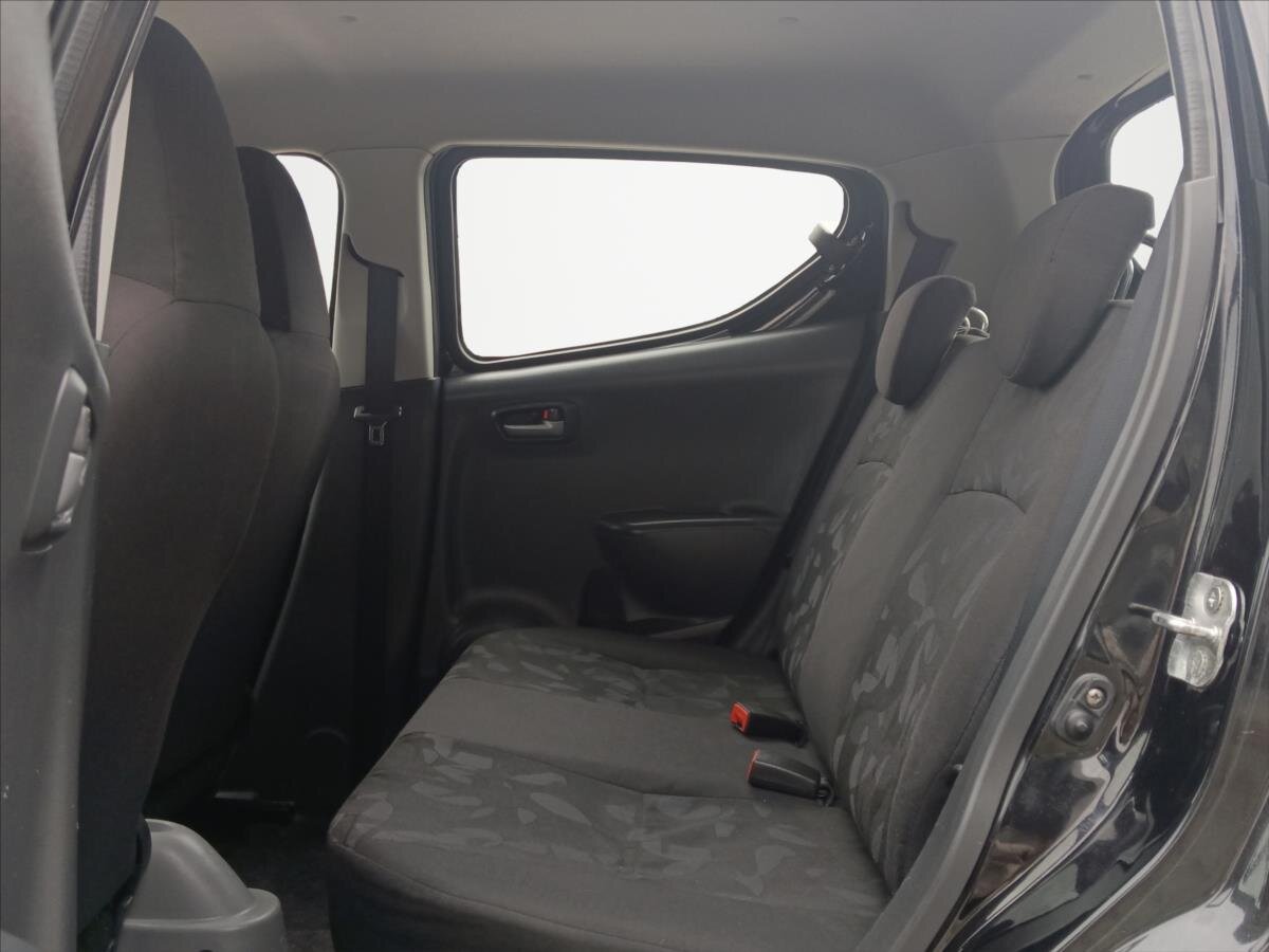 Suzuki Alto Hatchback 996,0 50 kw