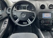 Mercedes-Benz Třídy M SUV / Terénní 3,5 l 200 kw