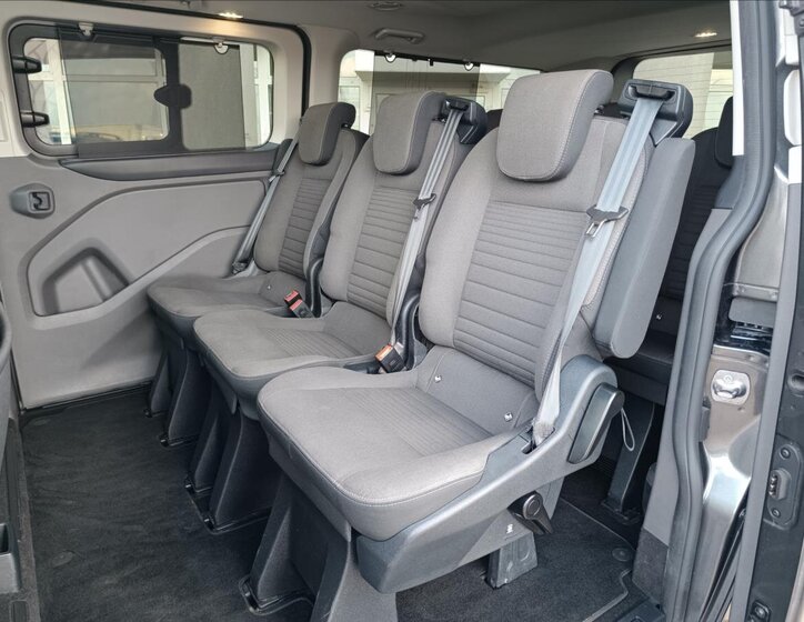 Ford Tourneo Custom MPV 2,0 l 125 kw