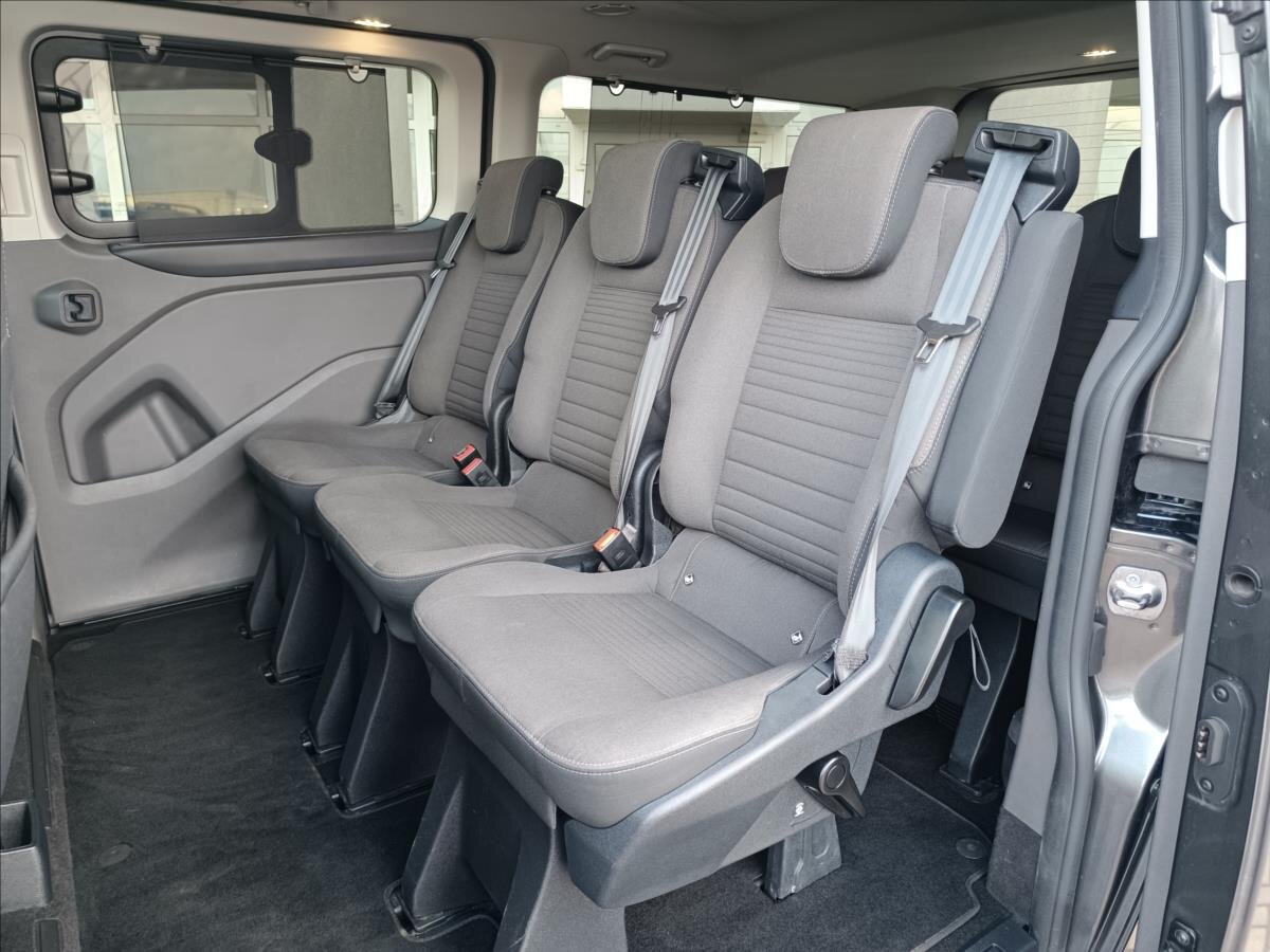 Ford Tourneo Custom MPV 2,0 l 125 kw