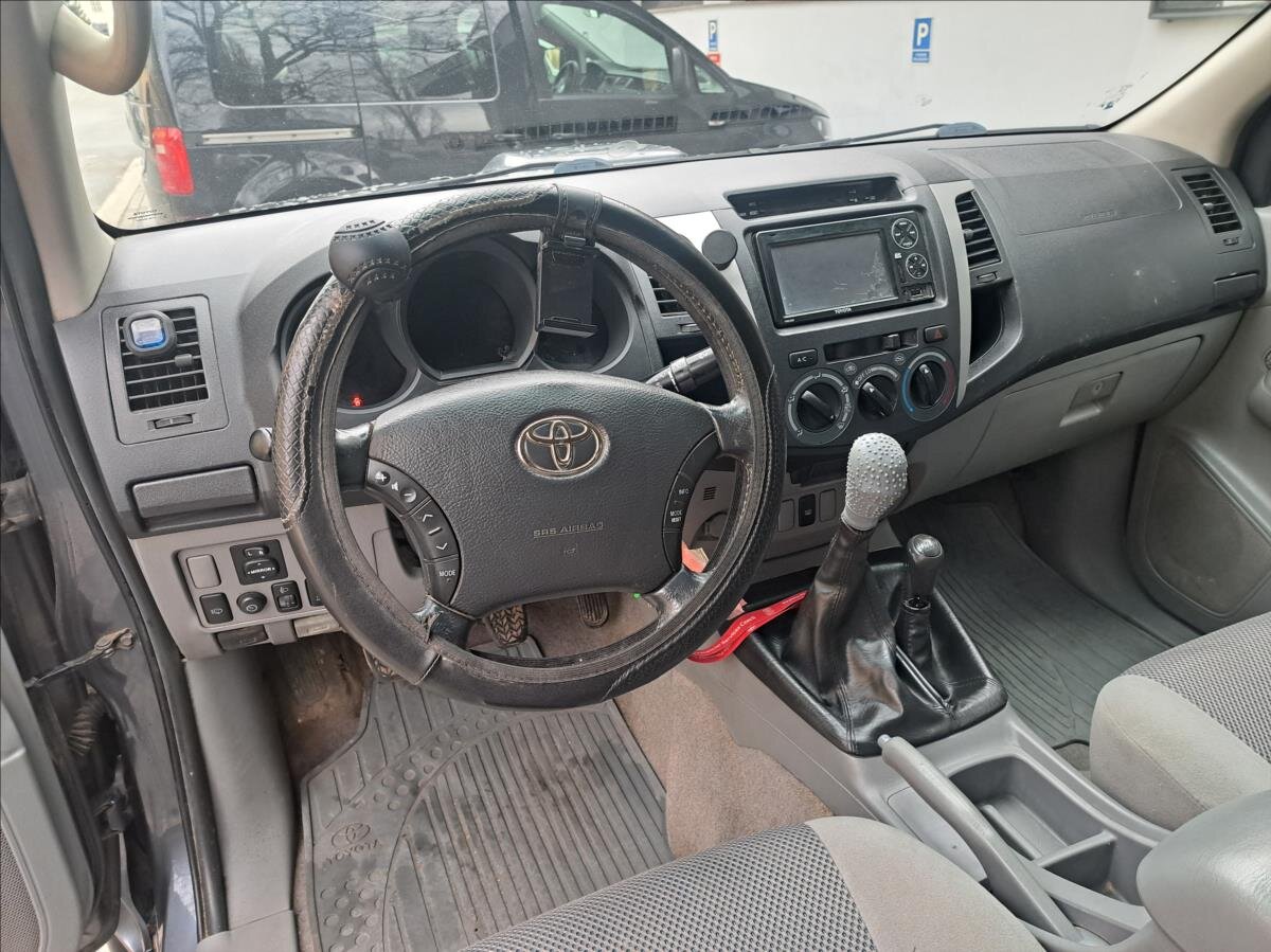 Toyota Hilux Pick-up 2,5 l 106 kw