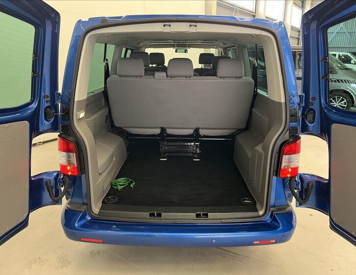 Volkswagen Caravelle 22