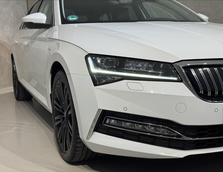 Škoda Superb Kombi 1,4 l 160 kw